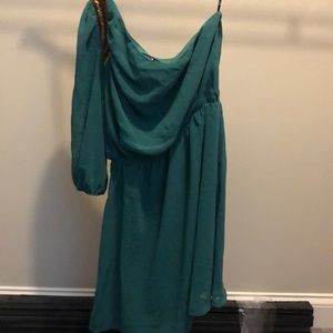 One sleeve green dress